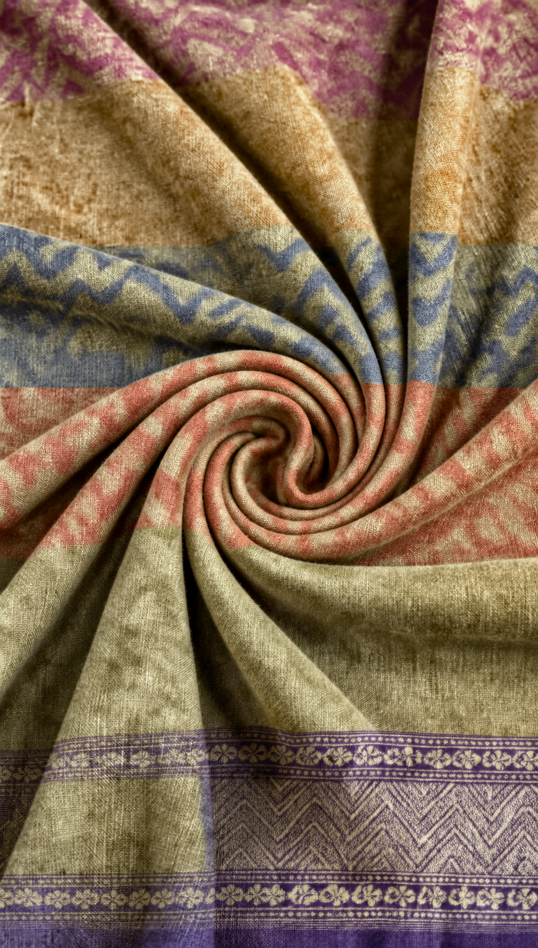 BB09780 Generated Artistic Spiral Flatlay Close-Up