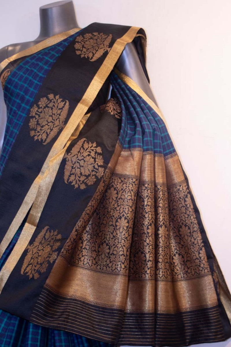 Handloom Checks &amp; Contrast Tussar Silk Saree AF204276