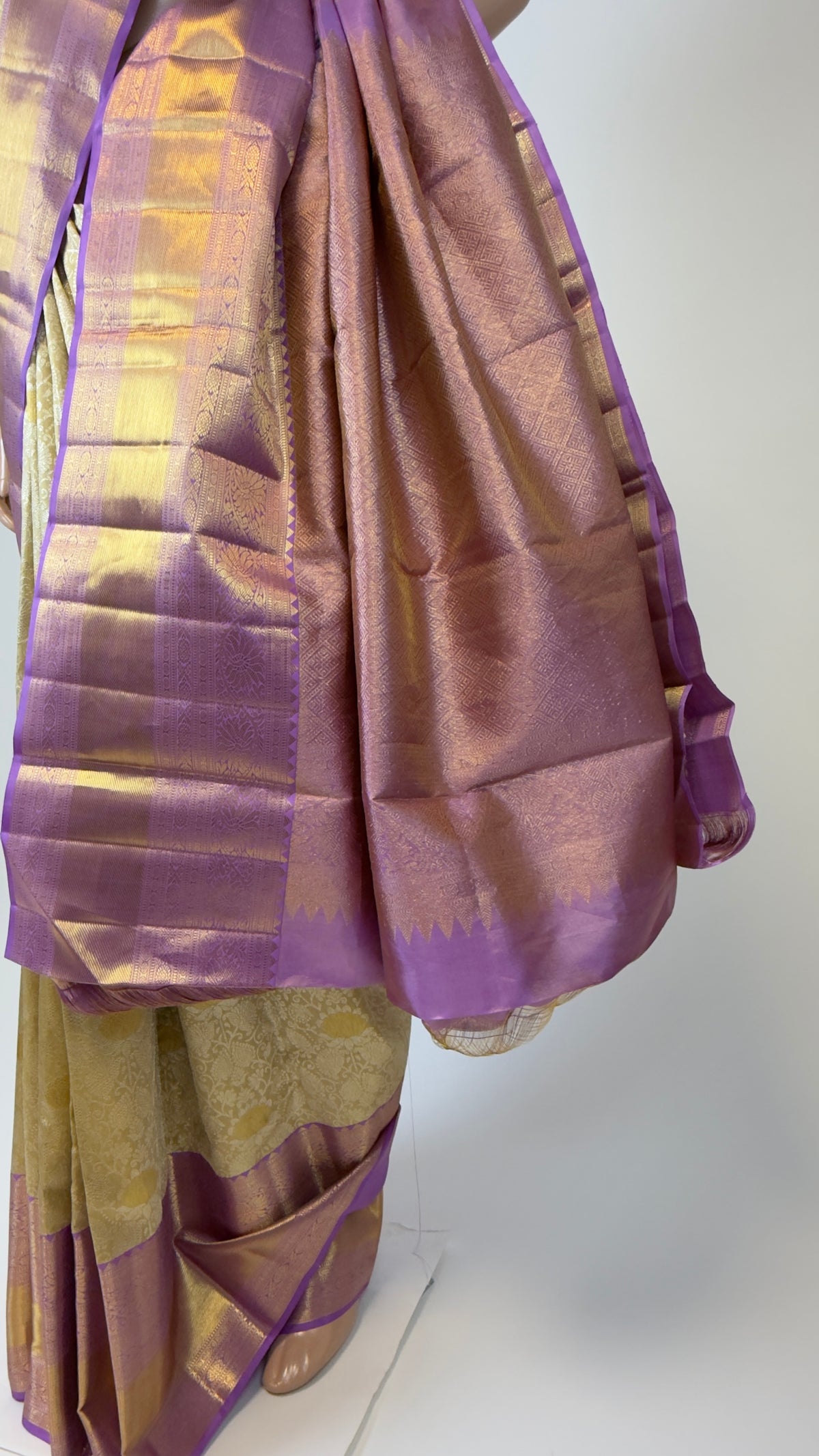 am201067 - pallu image