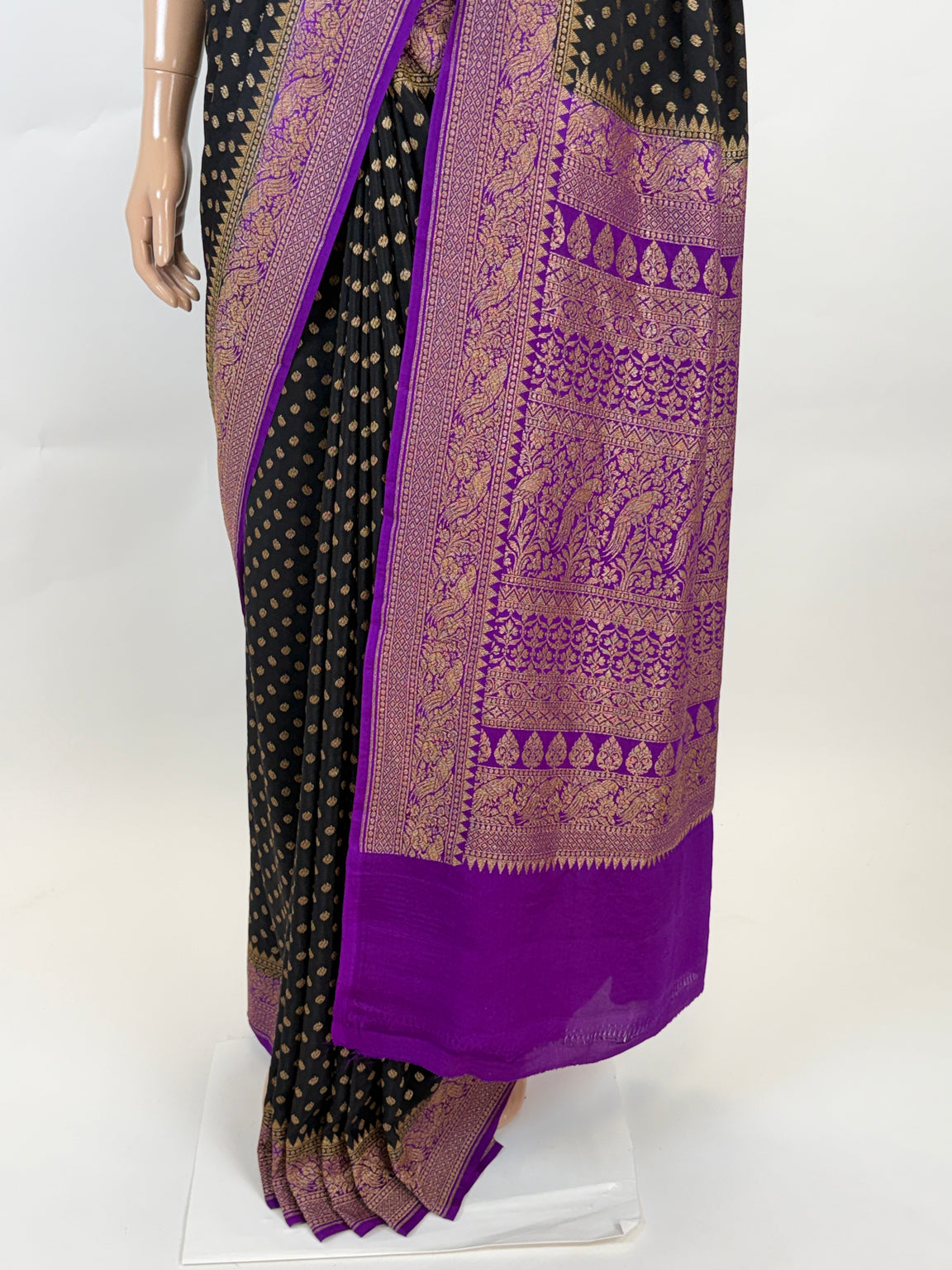 AM200990 - Pallu Image