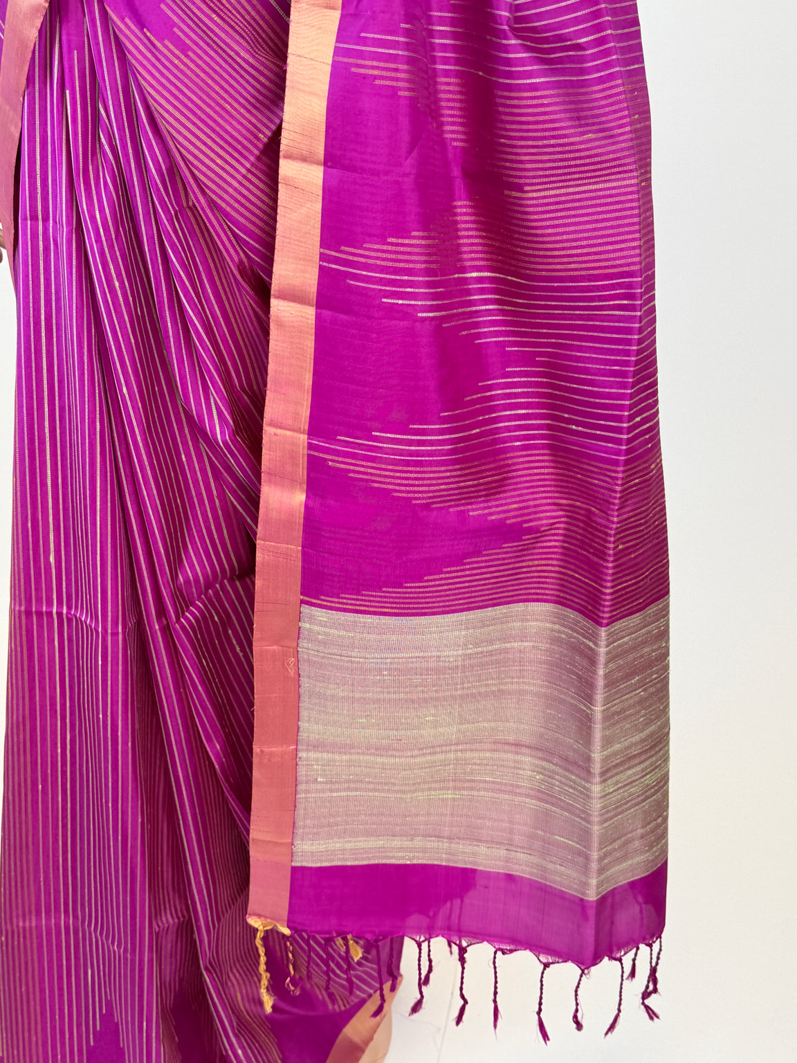 AM202485 - Pallu Image