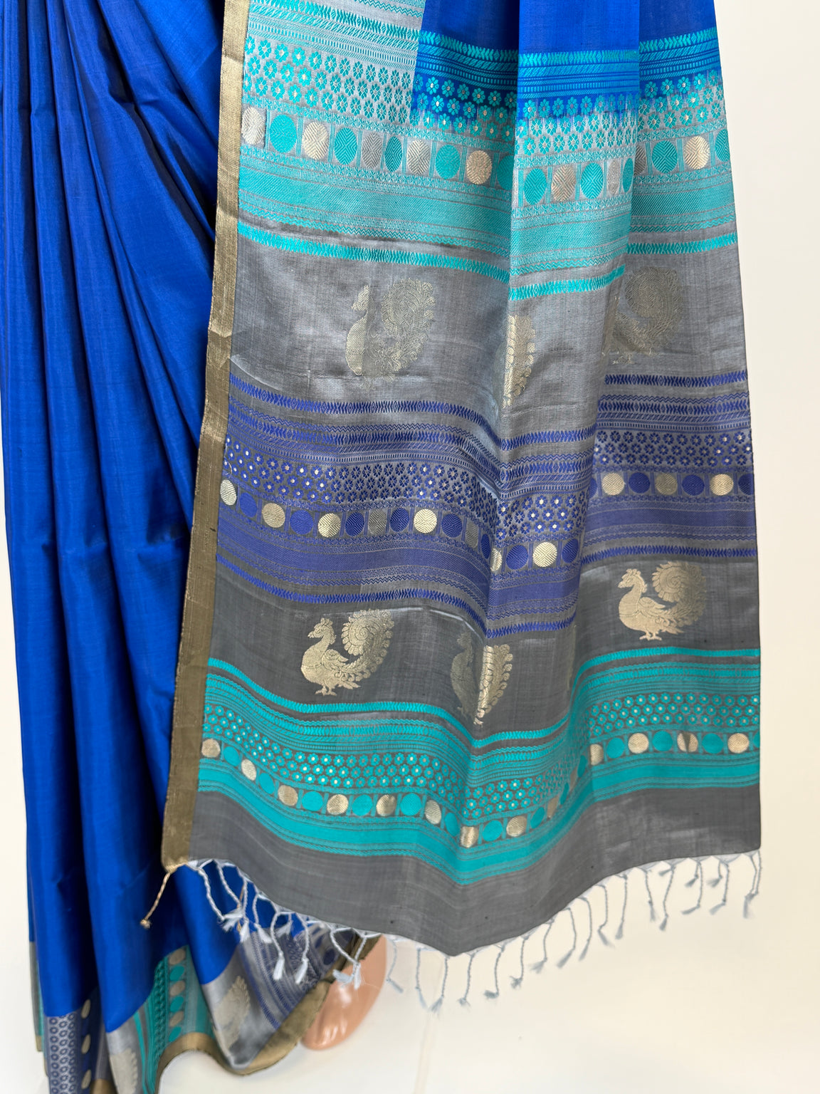 AM202510 - Pallu Image