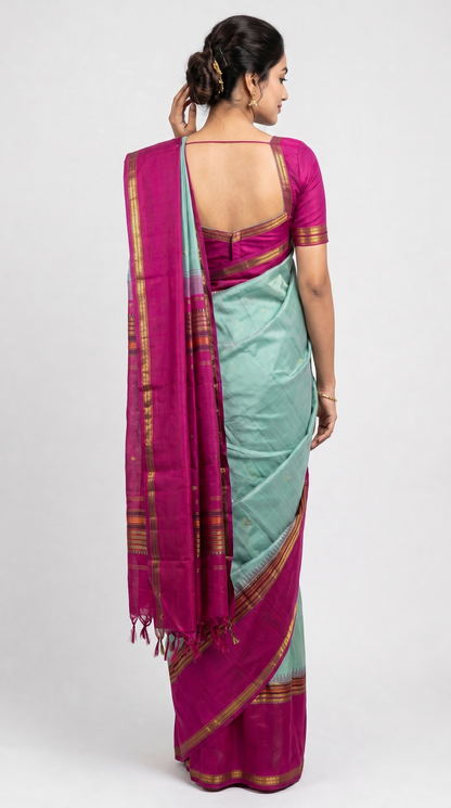 AM202983 - Back View