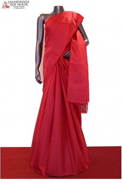 Grand Designer Contrast Blouse Handloom Pure Soft Silk Saree