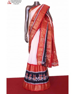 Exquisite Ikat Patola Silk Sar..