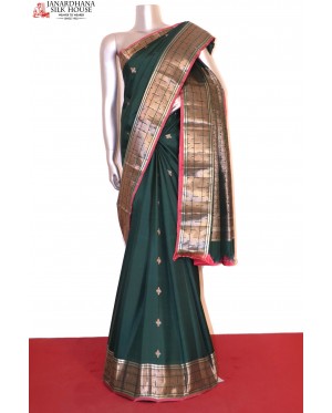 Traditional Kanchipuram Silk S..