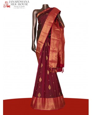 Traditional Contrast Wedding S..
