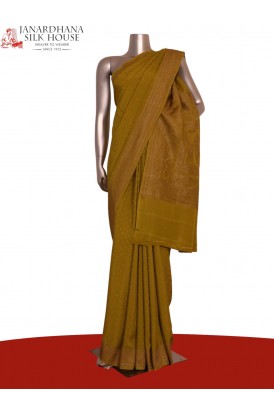 Pure Handloom Zari Butta Banar..