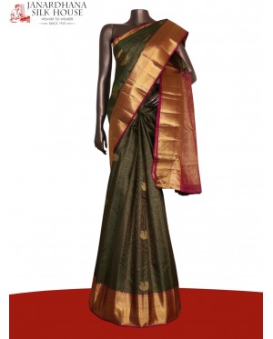 Pure Handloom Kanjeevaram Silk..