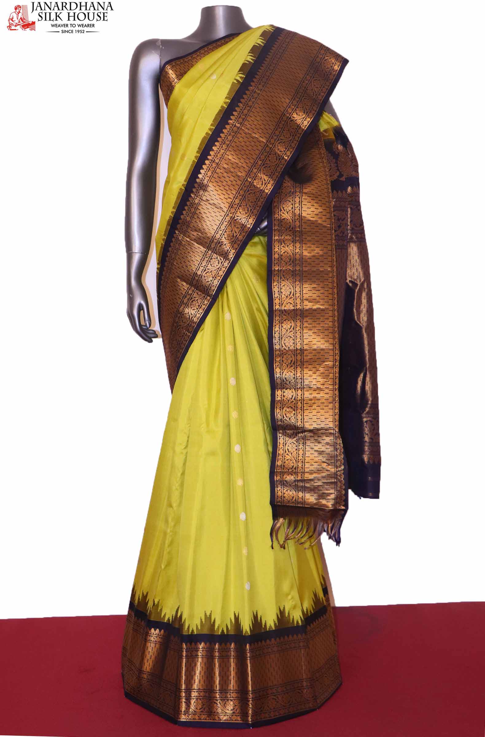 Double shaded green pure Gadwal silk saree with Kalamkari appliques #saree  #blouse #houseofblouse #indian #bollywood #style… | House of blouse, Saree  designs, Saree