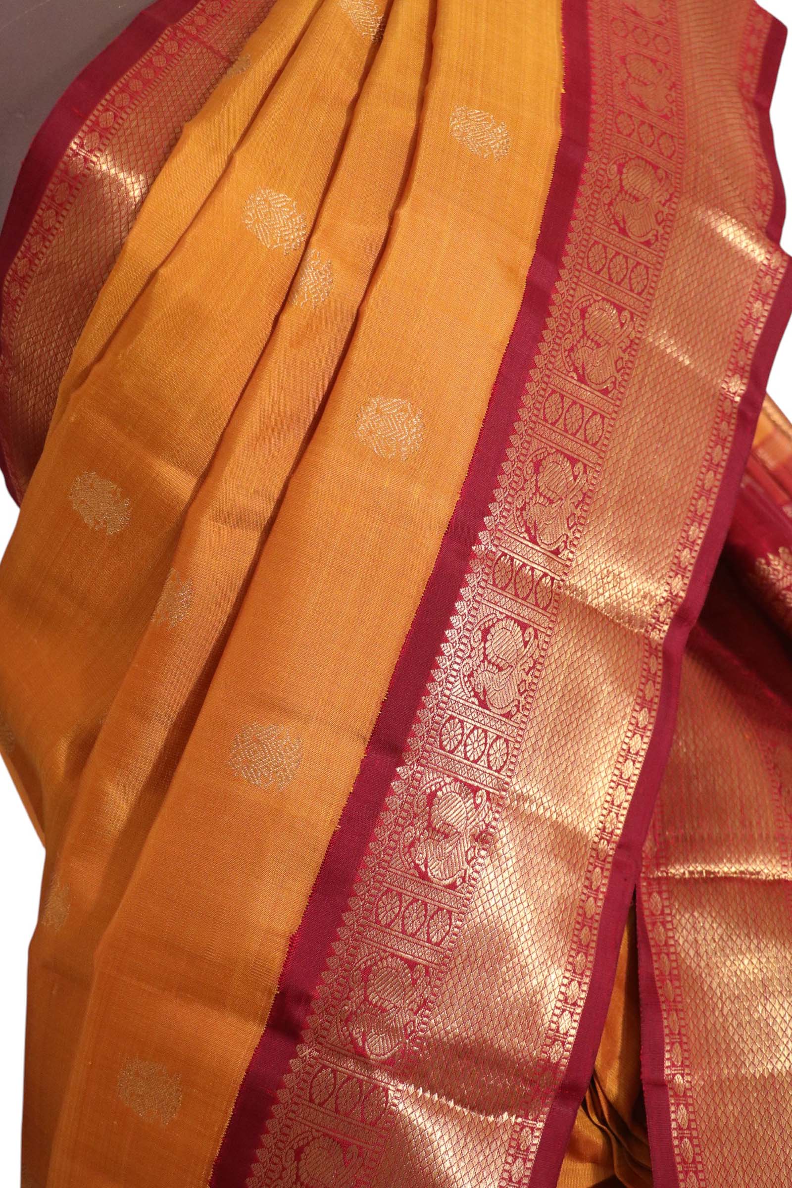Pure Handloom Kanjeevaram Silk Saree AL211532 Pure Handloom Kanjeevaram Silk Saree AL211532