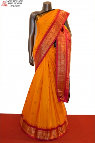 Traditional & Classic Ganga Jamuna Handloom Pure Gadwal Silk Saree