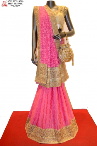 AA212730-Designer Party Wear Crepe Saree